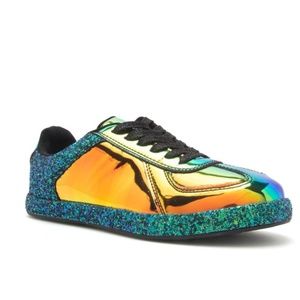 💕👟2 for $30👠👢Hologram Sneakers because why not
